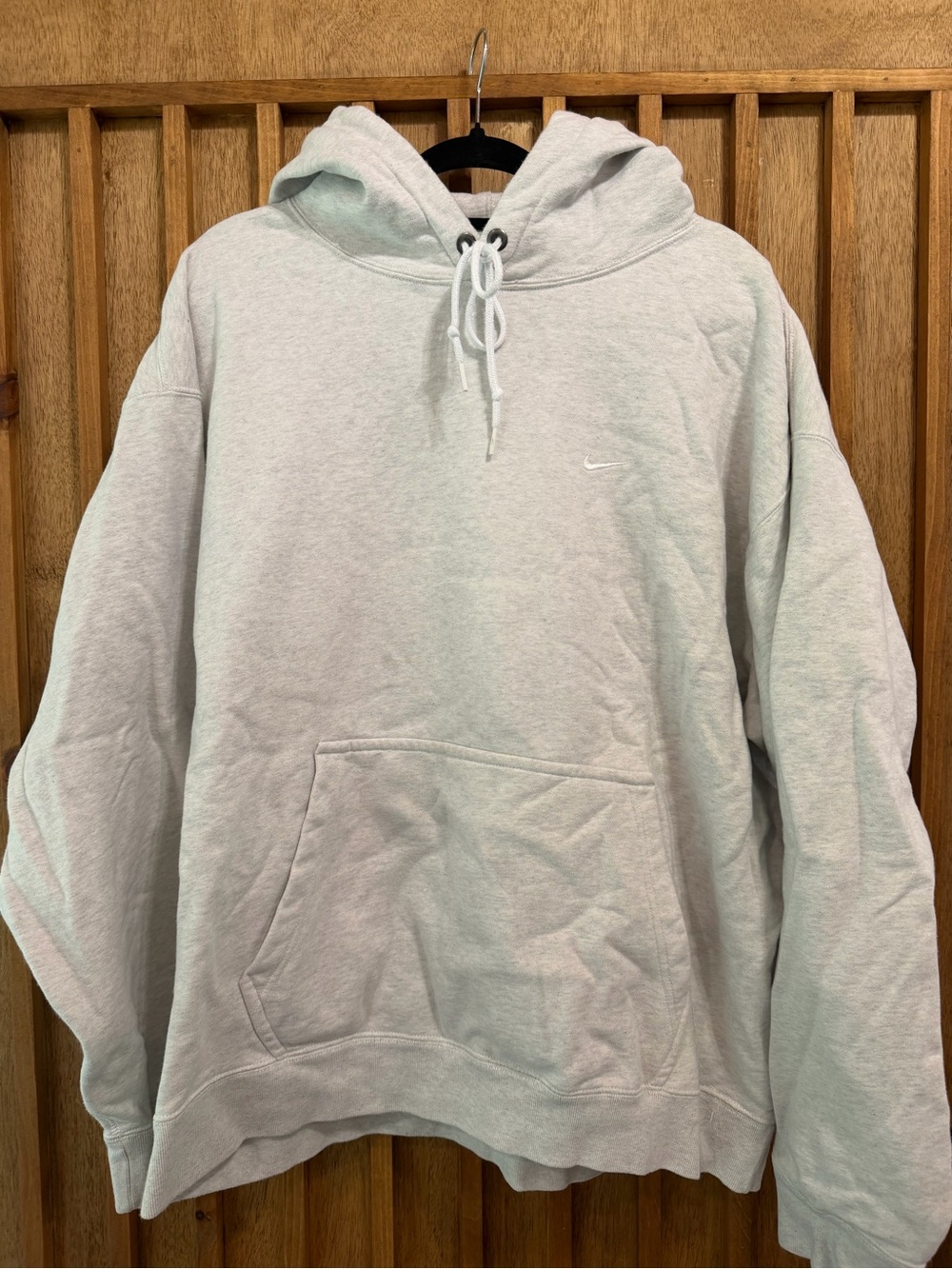 Nike Pale Gray Men's Pullover Hoodie with Small Swoosh